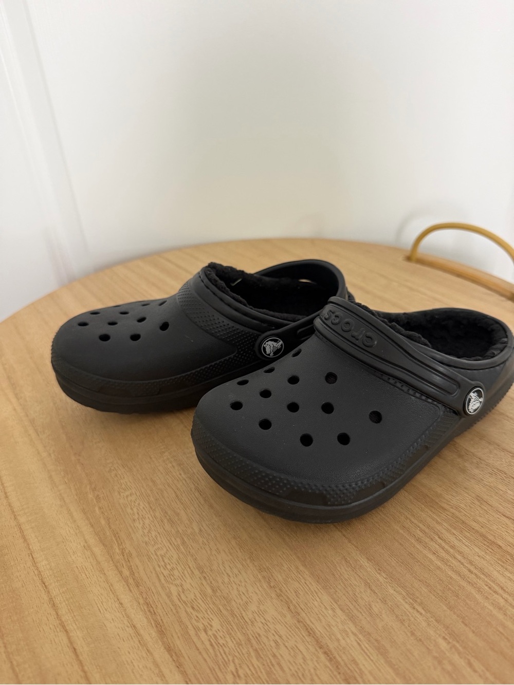 CROCS Kids Black Fleece-Lined Classic Clog